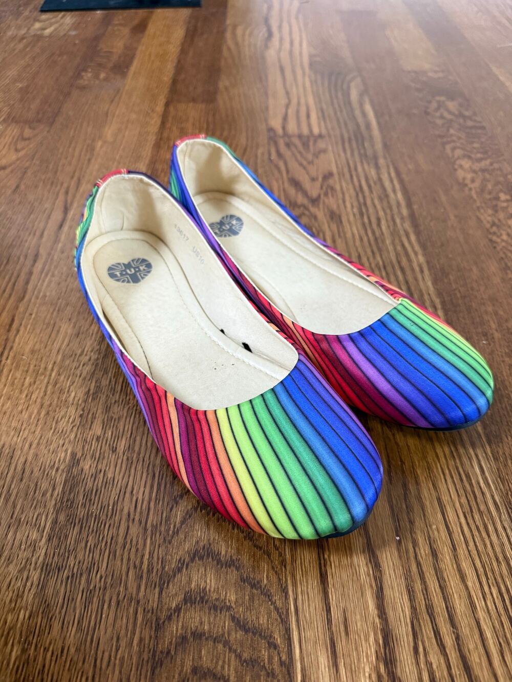 TUK Rainbow Flats Size 10
